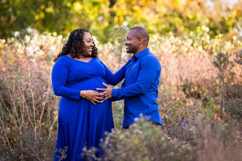 Maternity Photo Shoot Ideas - Where to Go, What to Bring