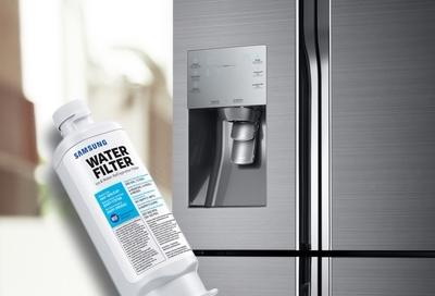 How to replace the water filter of your Samsung refrigerator | Samsung Canada