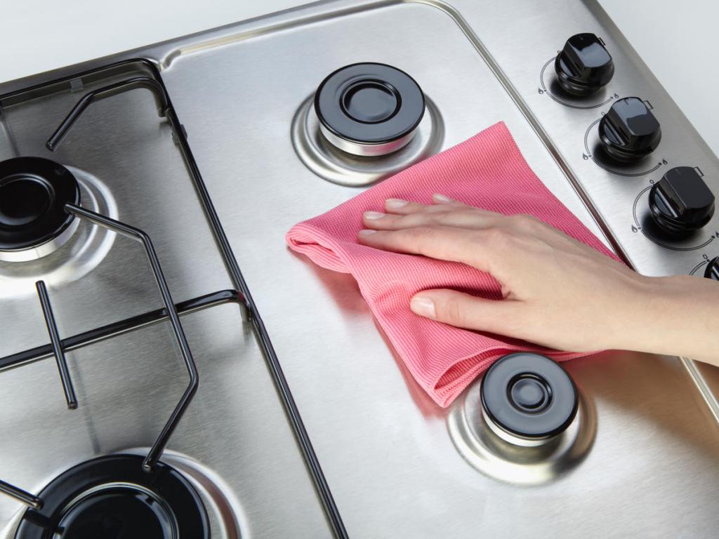 5 Alternatives to Spray Cleaners for Stainless Steel | Cooking Light