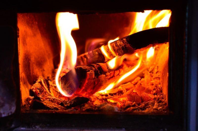 How To Operate A Wood Burning Stove? 5 Awesome Steps! - Krostrade