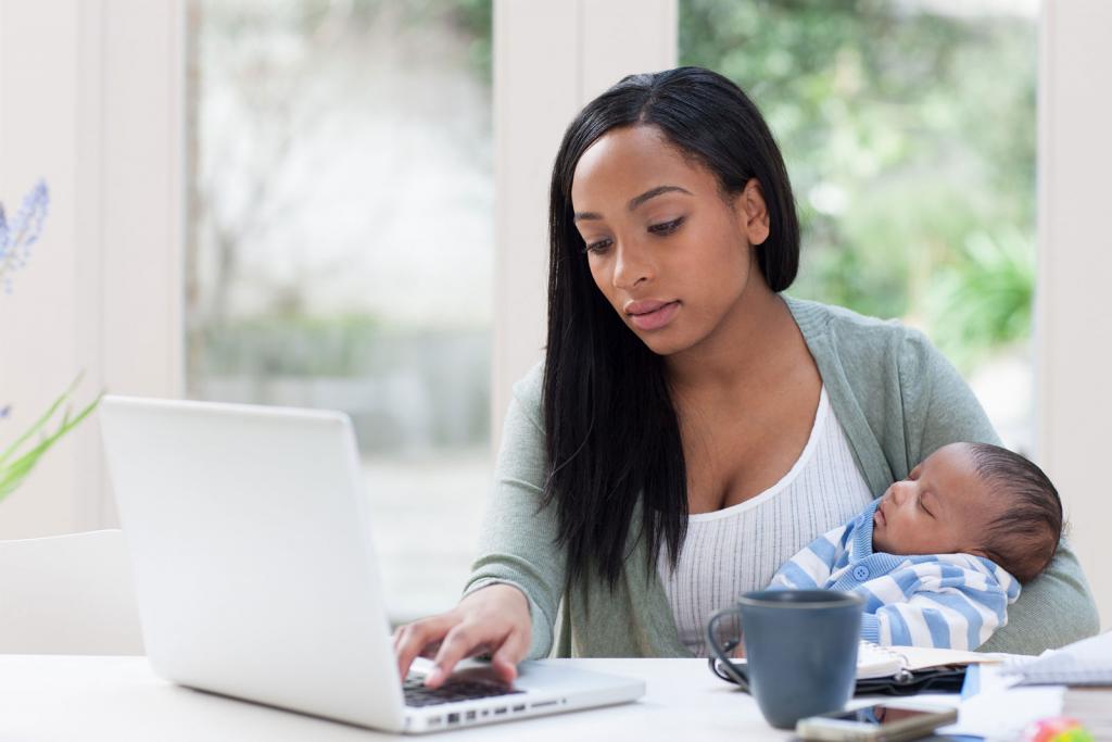 2 Templates for a Resignation Letter After Maternity Leave | LoveToKnow