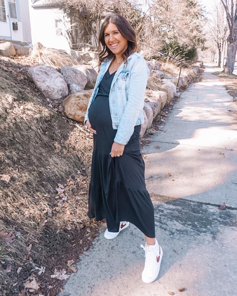 20+ Spring & Summer Maternity Outfits - Everyday Chiffon