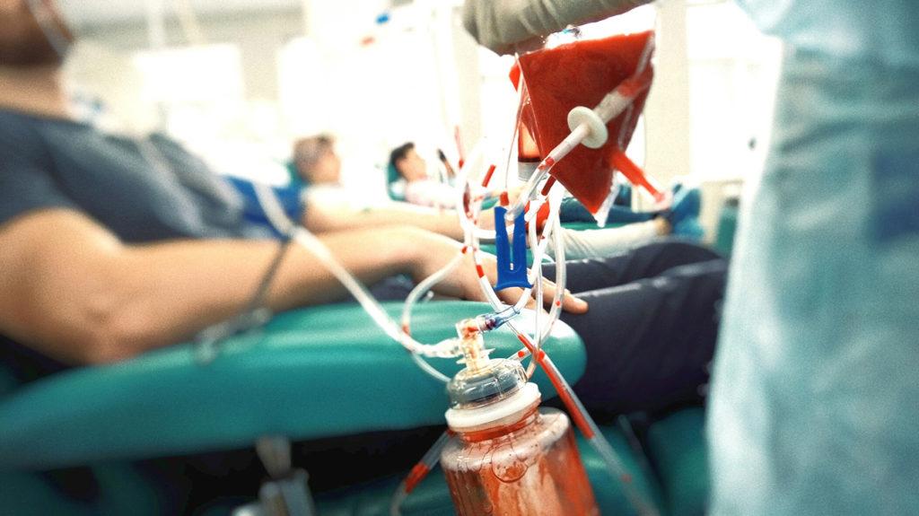 Donating blood: Advantages, disadvantages, and procedure