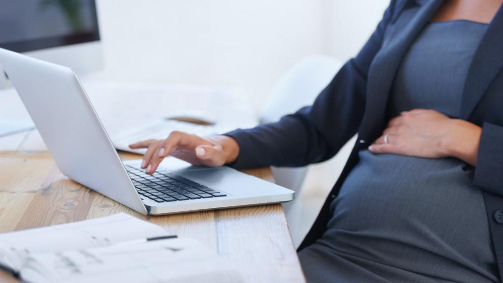 How Freelancers Should Prepare for Maternity Leave | Northwestern Mutual