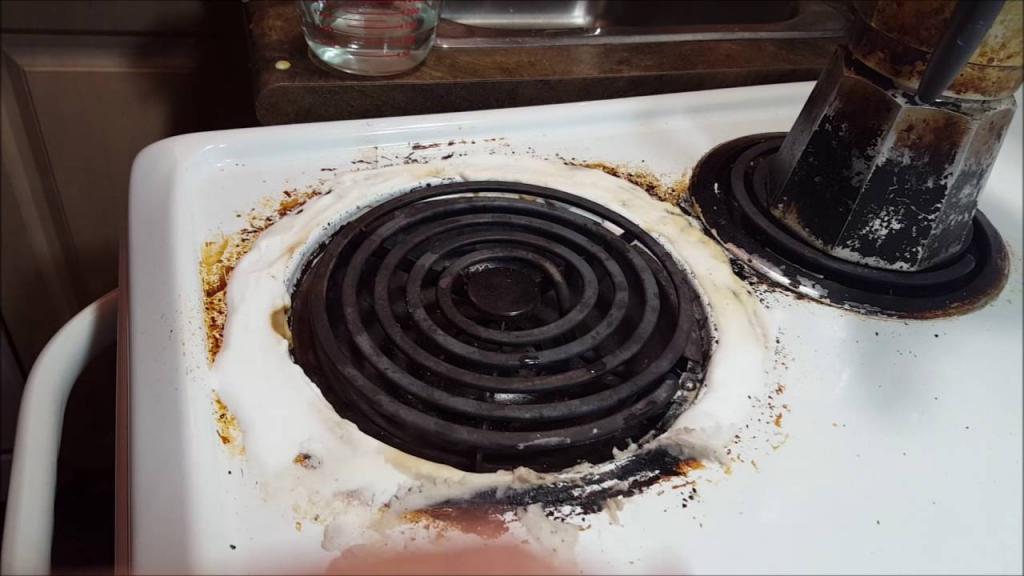 How to remove burnt-on grease from ceramic stove top to with household items #Toronto - YouTube