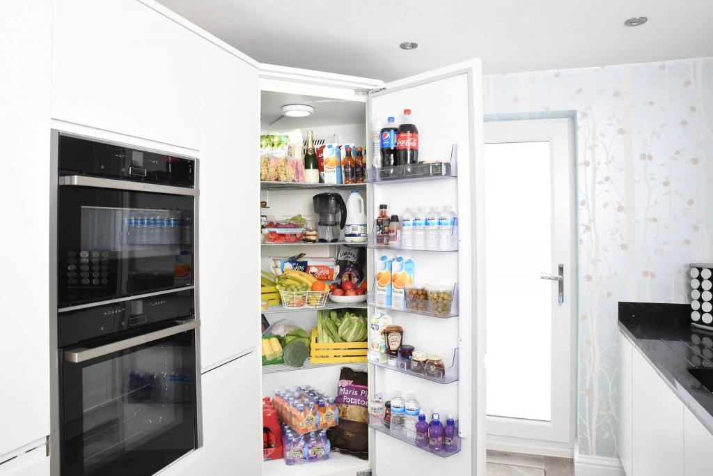 How To Reduce Electricity Consumption Of Refrigerator? - 8 Tips That Every Homeowner Can Implement | Engineers Hub