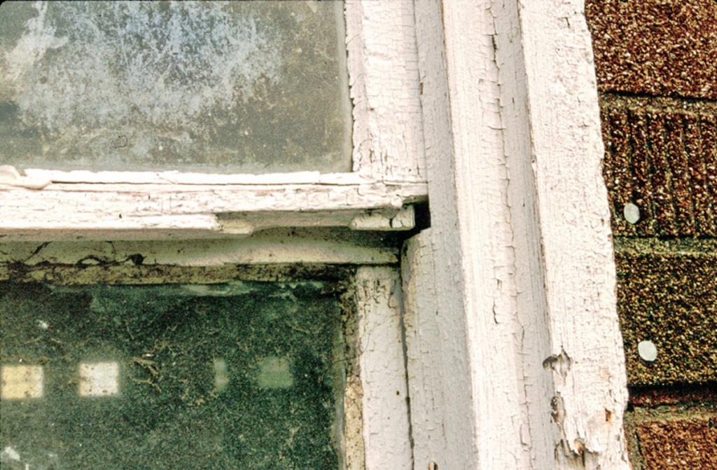 How To Refinish Water Damaged Window Sash? Special Tips and Tricks