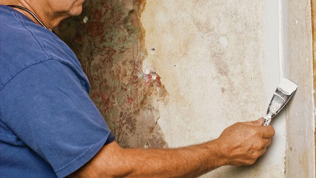How to Repair Plaster Walls in 6 Easy Steps - This Old House