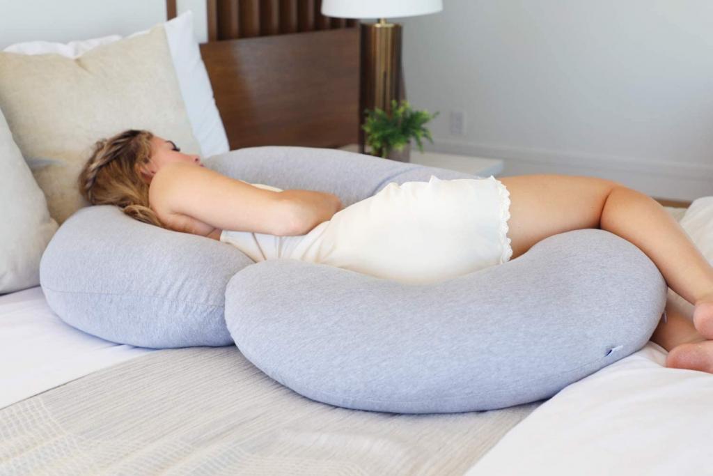 Best Body Pillows for Sleep 2022: Memory Foam, Adjustable, C-Shaped - Rolling Stone