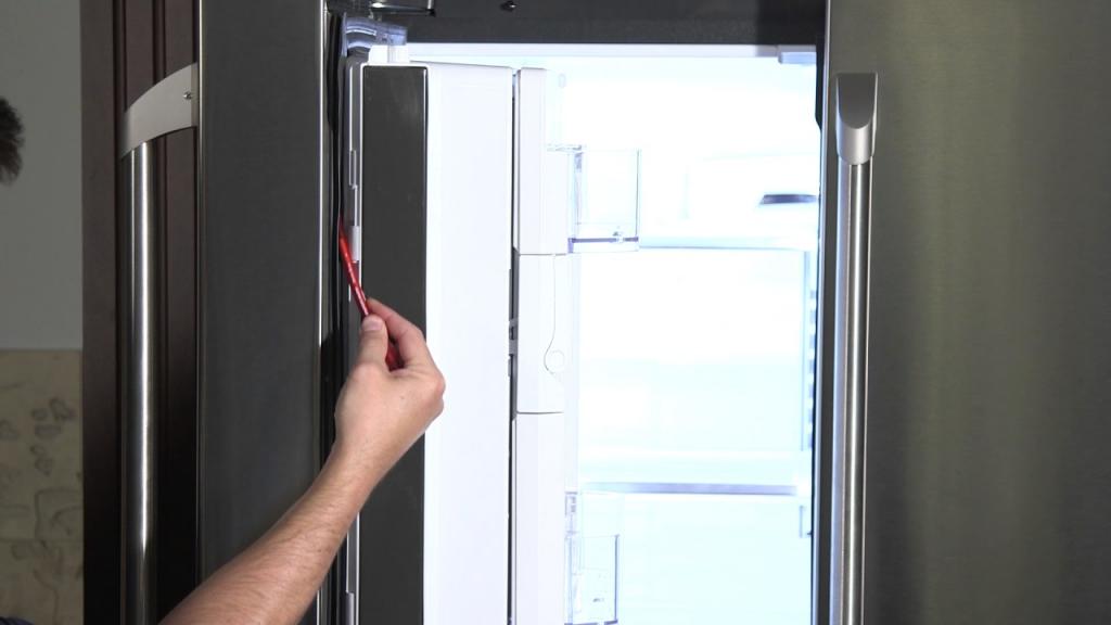 Door gasket adjustment - Bottom Freezer Refrigerators - YouTube