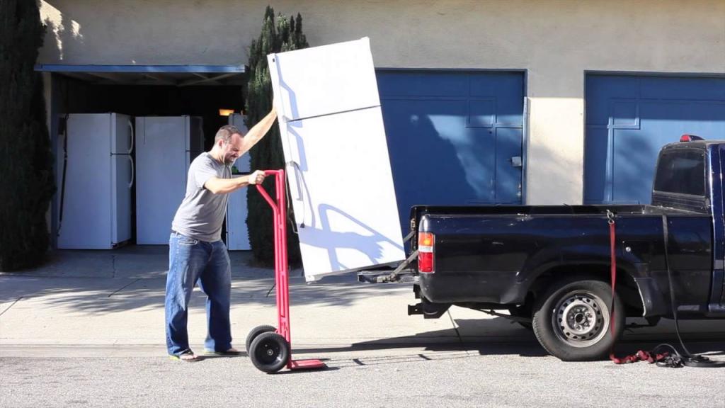 How to Transport a Fridge by Yourself ((( Part 1 ))) - YouTube