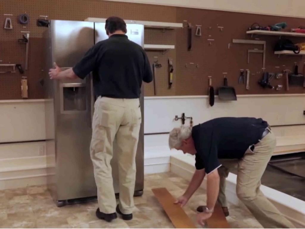 How to Move Large Appliances (Without Damaging the Floors) •