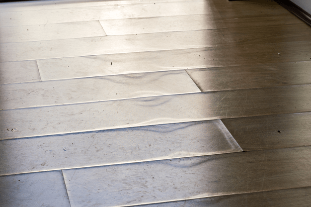 How To Repair Swollen Laminate Flooring Without Replacing - Home o'Clock