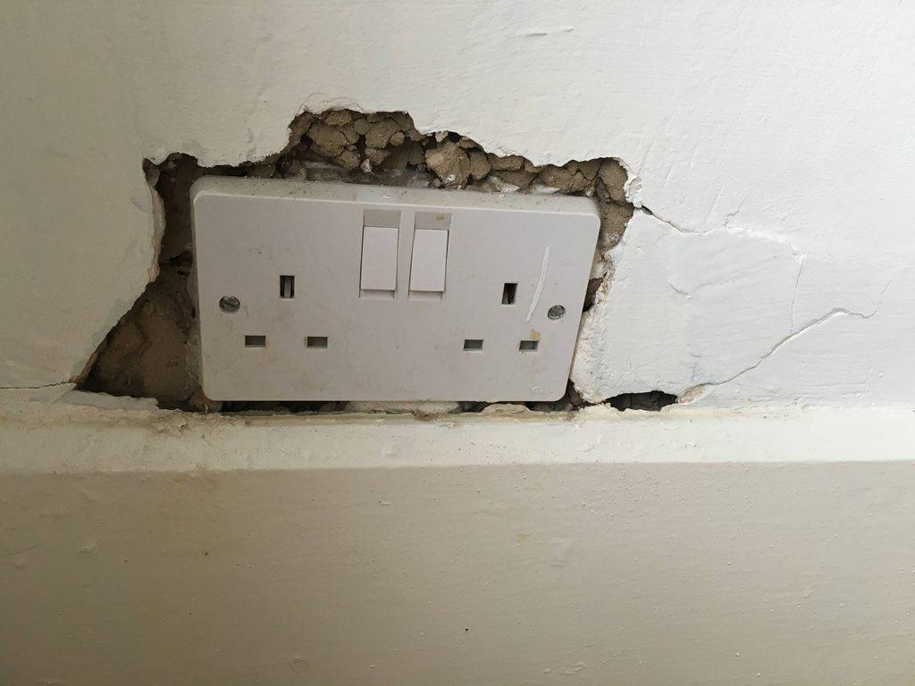 repair - Repairing wall around a plug socket - Home Improvement Stack Exchange
