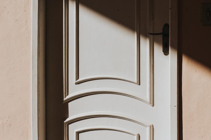 How To Repair Water Damaged Wood Door Frame: 5 Easy Steps - Krostrade