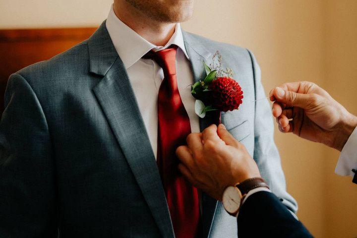 Everything to Know About Wedding Boutonnieres
