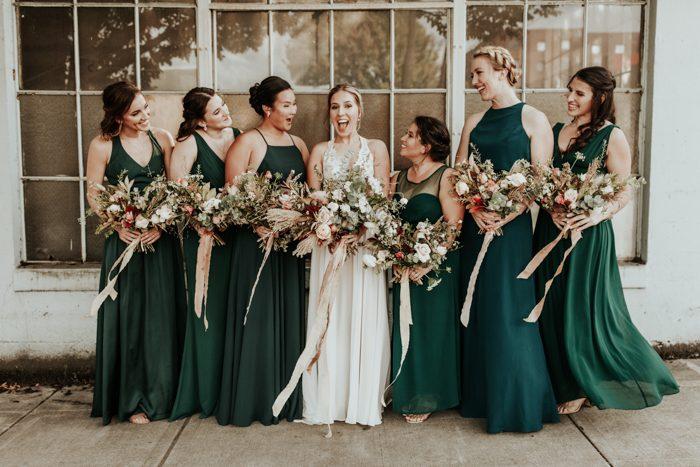 7 Striking Emerald Wedding Color Palettes | Junebug Weddings