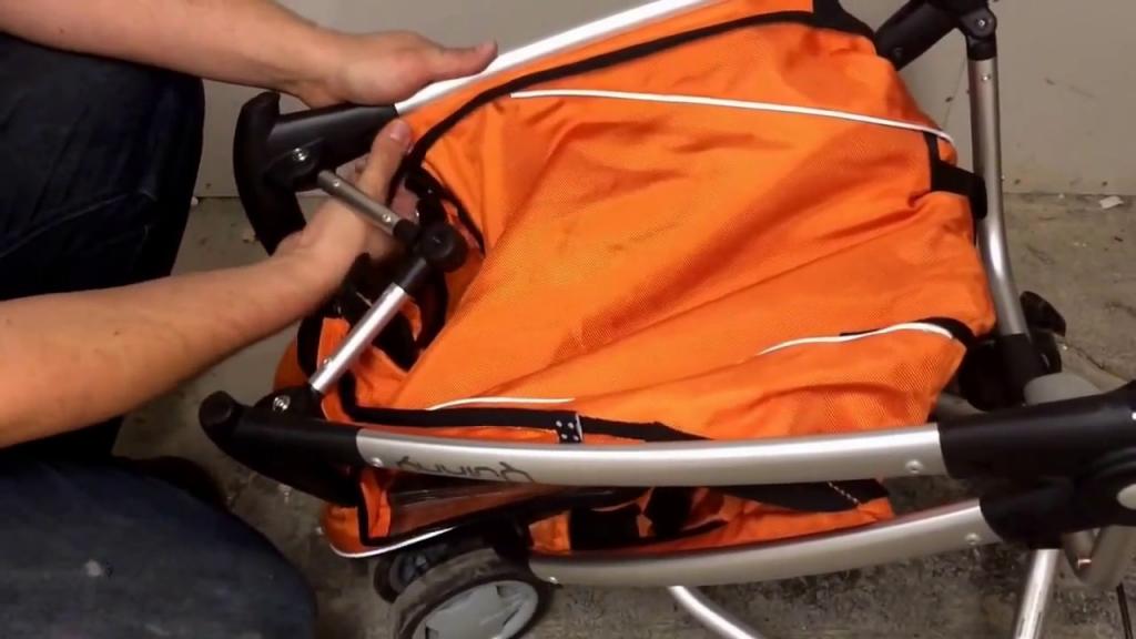 How to Remove the Seat Fabric from a Quinny Zapp - YouTube