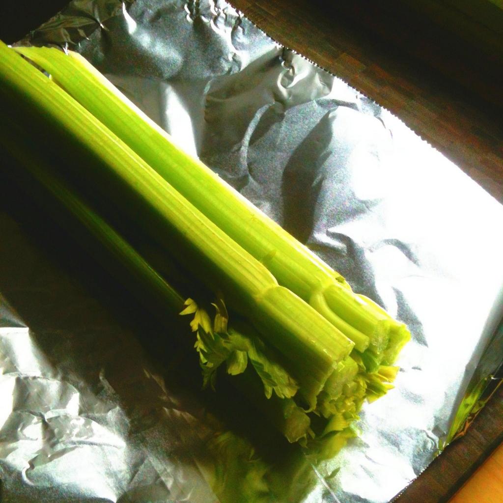 Keep Celery Fresh for Weeks : 3 Steps (with Pictures) - Instructables