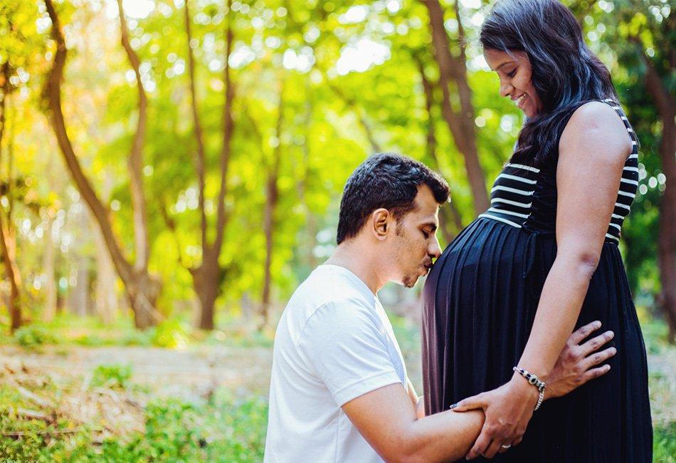 Maternity Photo Shoot Package Bangalore | Pregnancy Shoot Cost Prices