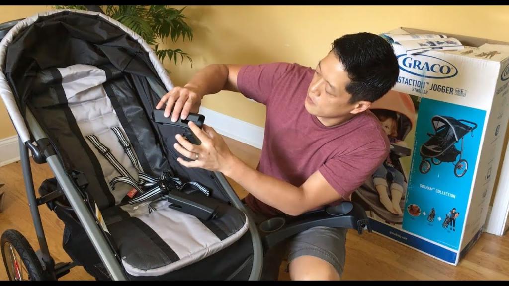 Graco FastAction Fold Jogger Click Connect Stroller - Unboxing & Assembly - YouTube